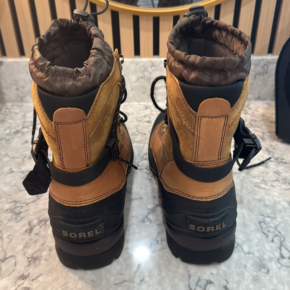 Sorel Men’s Conquest Winter Waterproof Snow Boot - Picture 6 of 7